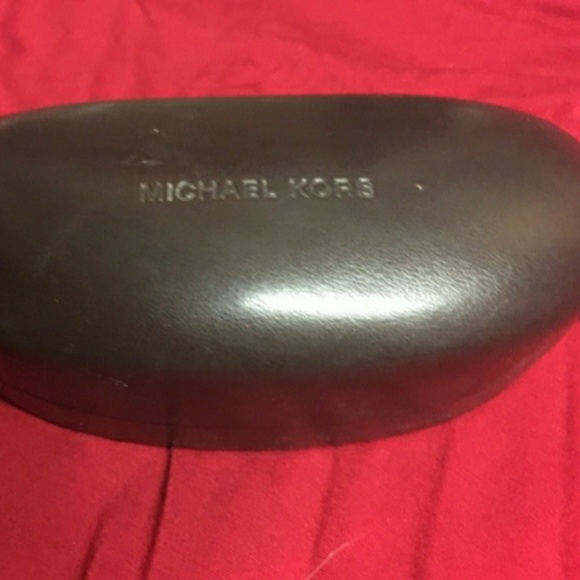 MK Sunnies - Picture 5 of 6